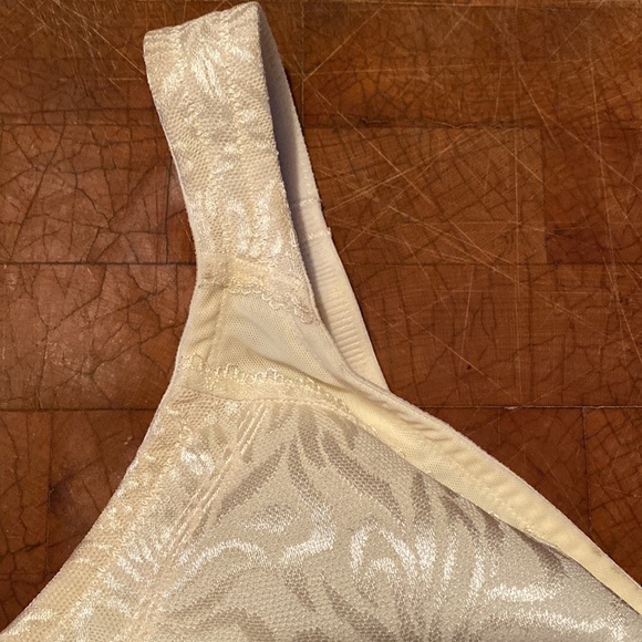 Bra - Picture 2 of 6